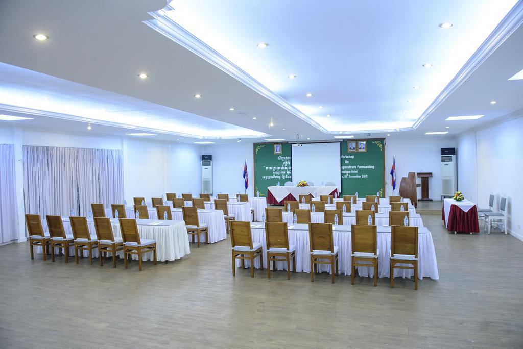 Oc Hotel Preăh Sihanŭk Zewnętrze zdjęcie