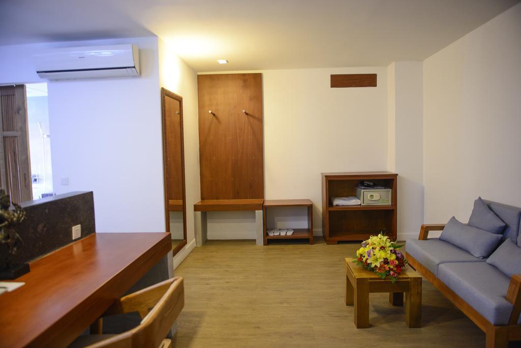 Oc Hotel Preăh Sihanŭk Zewnętrze zdjęcie