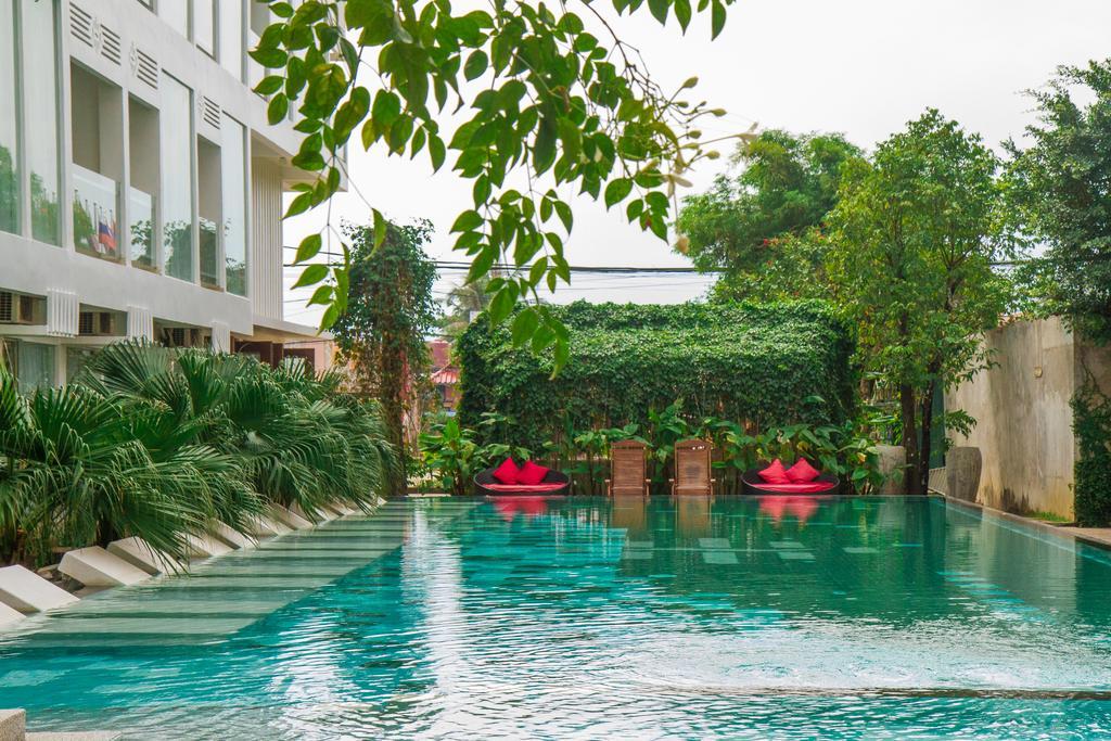 Oc Hotel Preăh Sihanŭk Zewnętrze zdjęcie