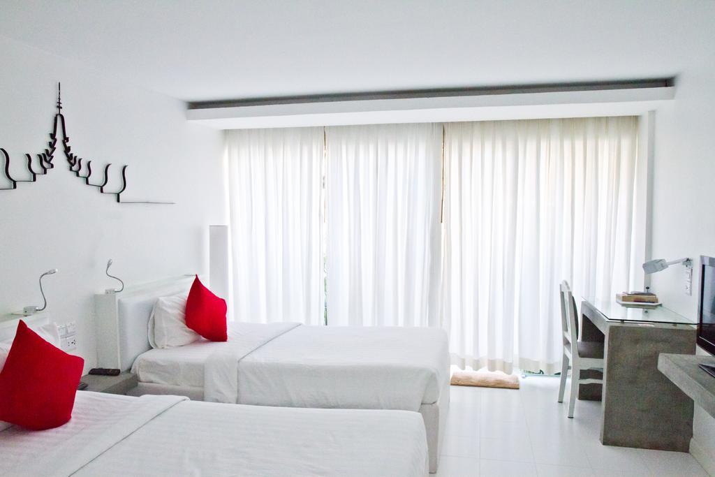 Oc Hotel Preăh Sihanŭk Zewnętrze zdjęcie
