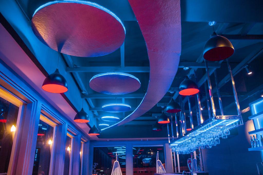 Oc Hotel Preăh Sihanŭk Zewnętrze zdjęcie