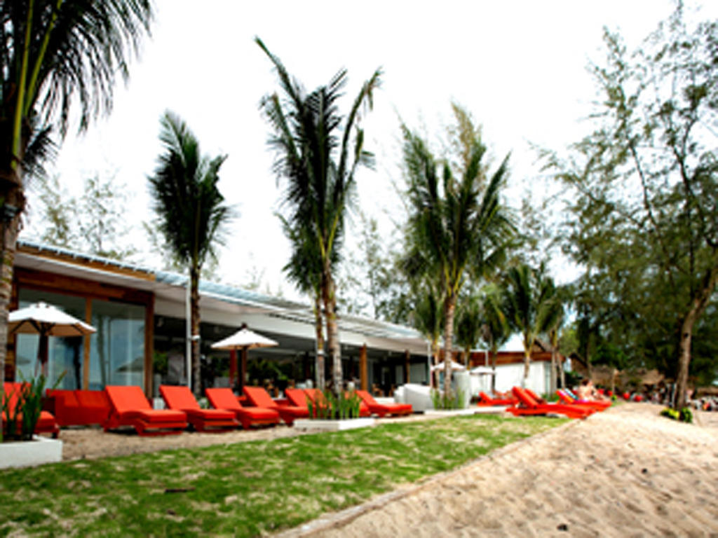 Oc Hotel Preăh Sihanŭk Zewnętrze zdjęcie